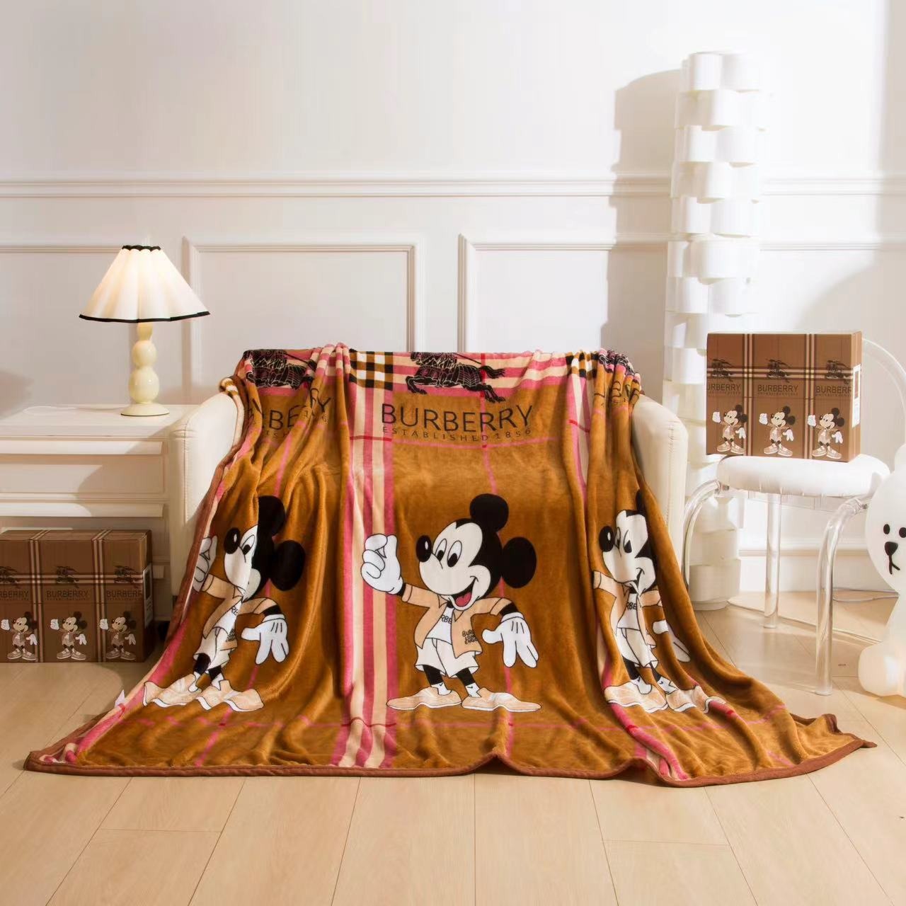 00026# Flannel blanket luxury brand blanket office cover blanket nap blanket gift set