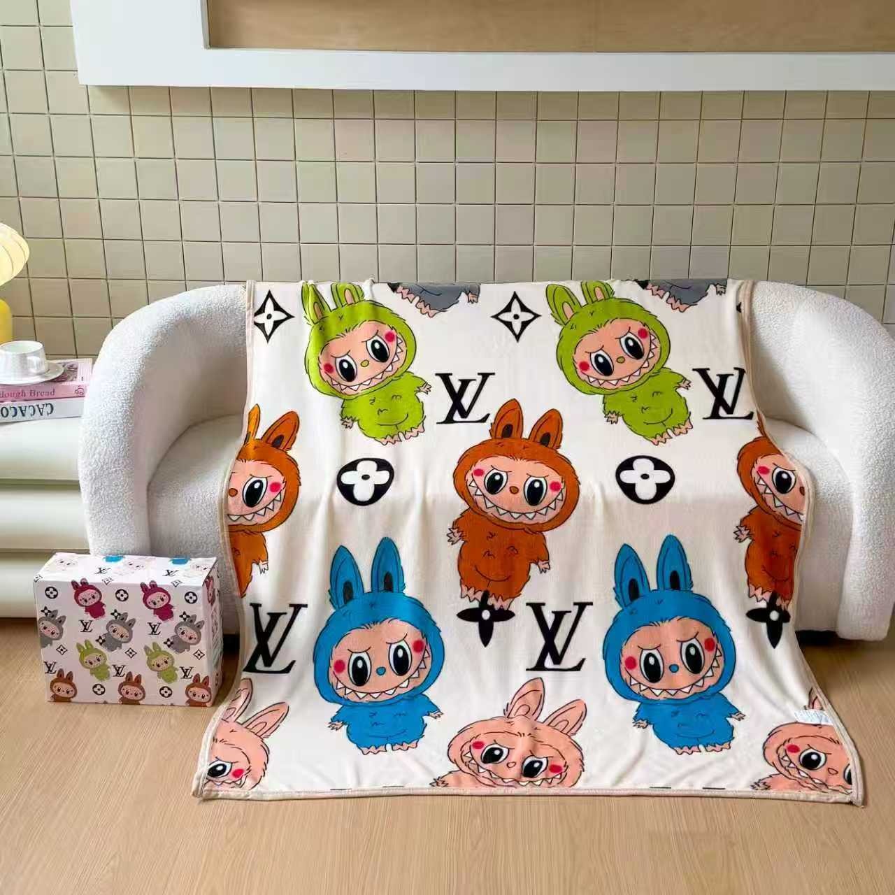 00026# Flannel blanket luxury brand blanket office cover blanket nap blanket gift set