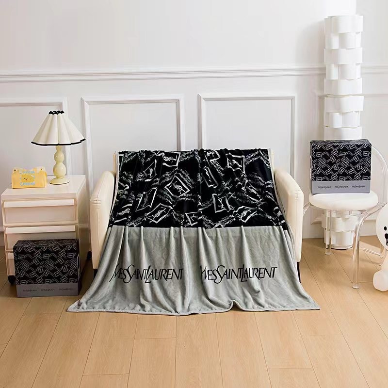 00026# Flannel blanket luxury brand blanket office cover blanket nap blanket gift set