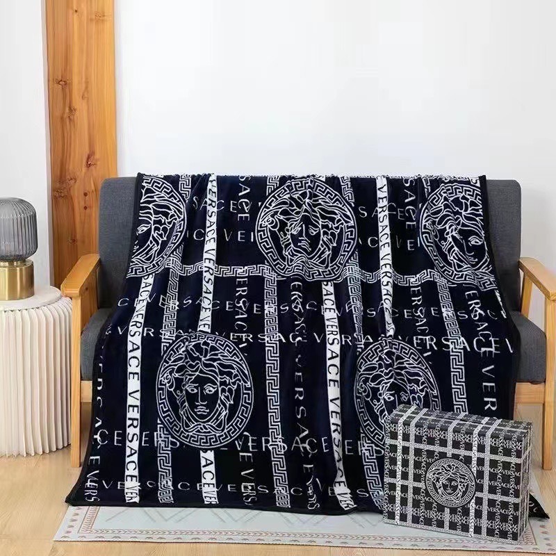 00026# Flannel blanket luxury brand blanket office cover blanket nap blanket gift set