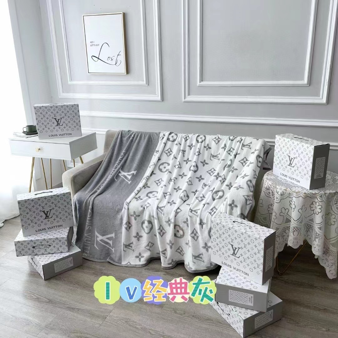 00026# Flannel blanket luxury brand blanket office cover blanket nap blanket gift set