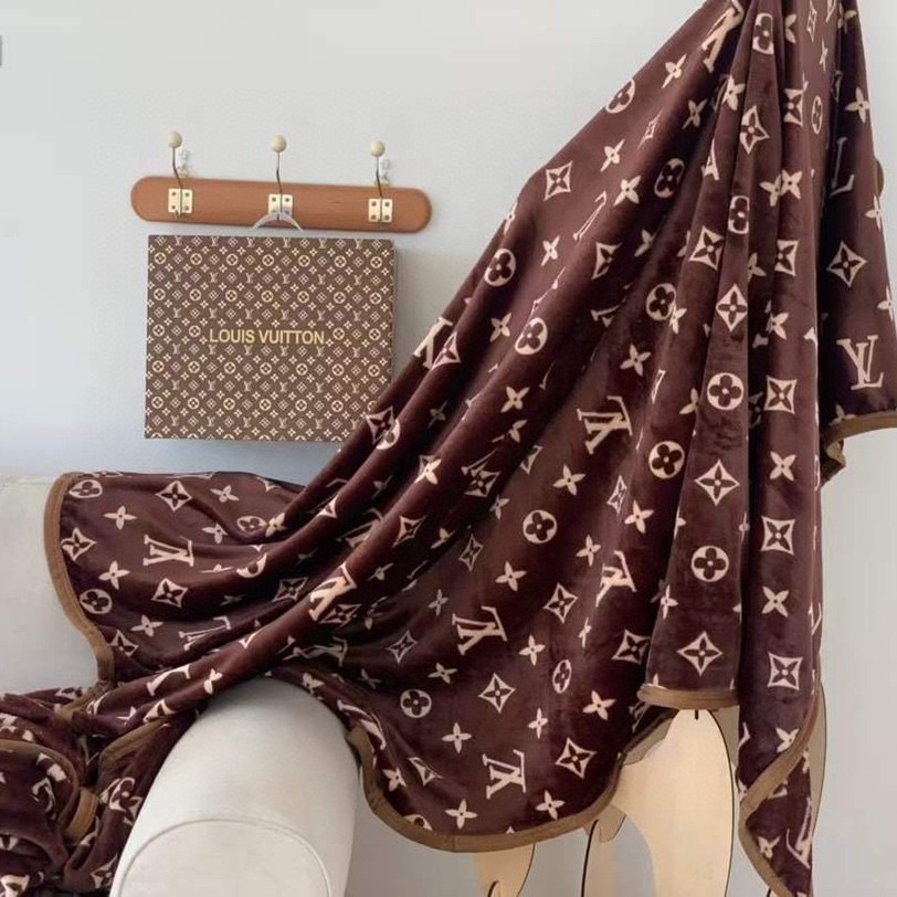 00026# Flannel blanket luxury brand blanket office cover blanket nap blanket gift set