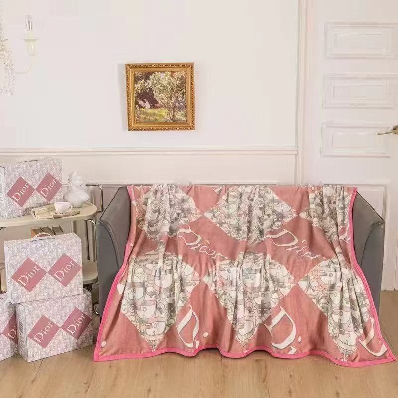 00026# Flannel blanket luxury brand blanket office cover blanket nap blanket gift set