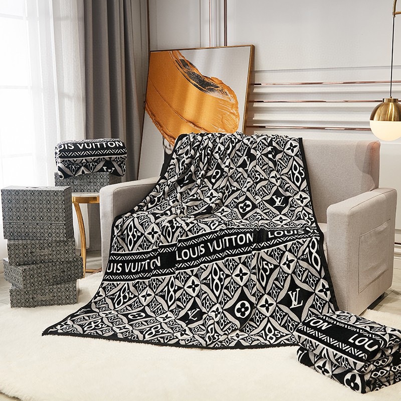 00026# Flannel blanket luxury brand blanket office cover blanket nap blanket gift set