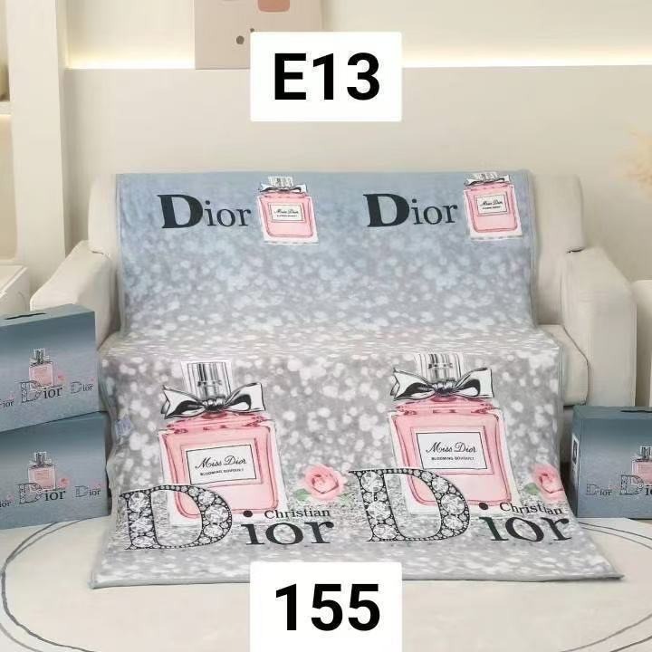 00026# Flannel blanket luxury brand blanket office cover blanket nap blanket gift set