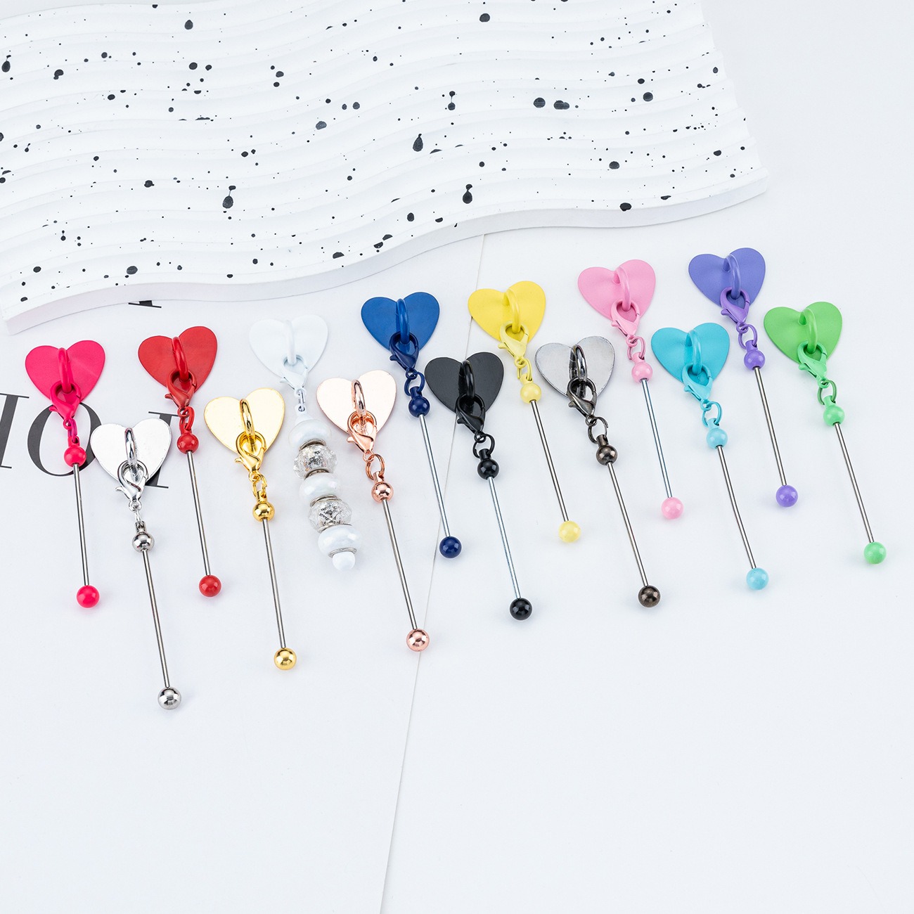 DIY Beaded Heart Sticker Hook Tabletop Cup Sticker Hook Pendant Perforation Free Metal Heart Sticker Hook