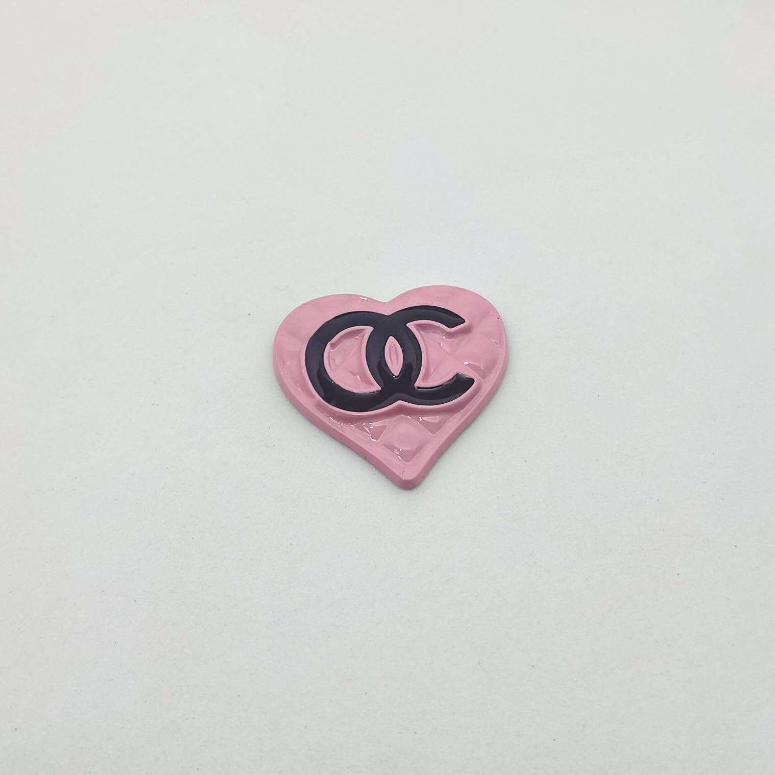 pink+black label