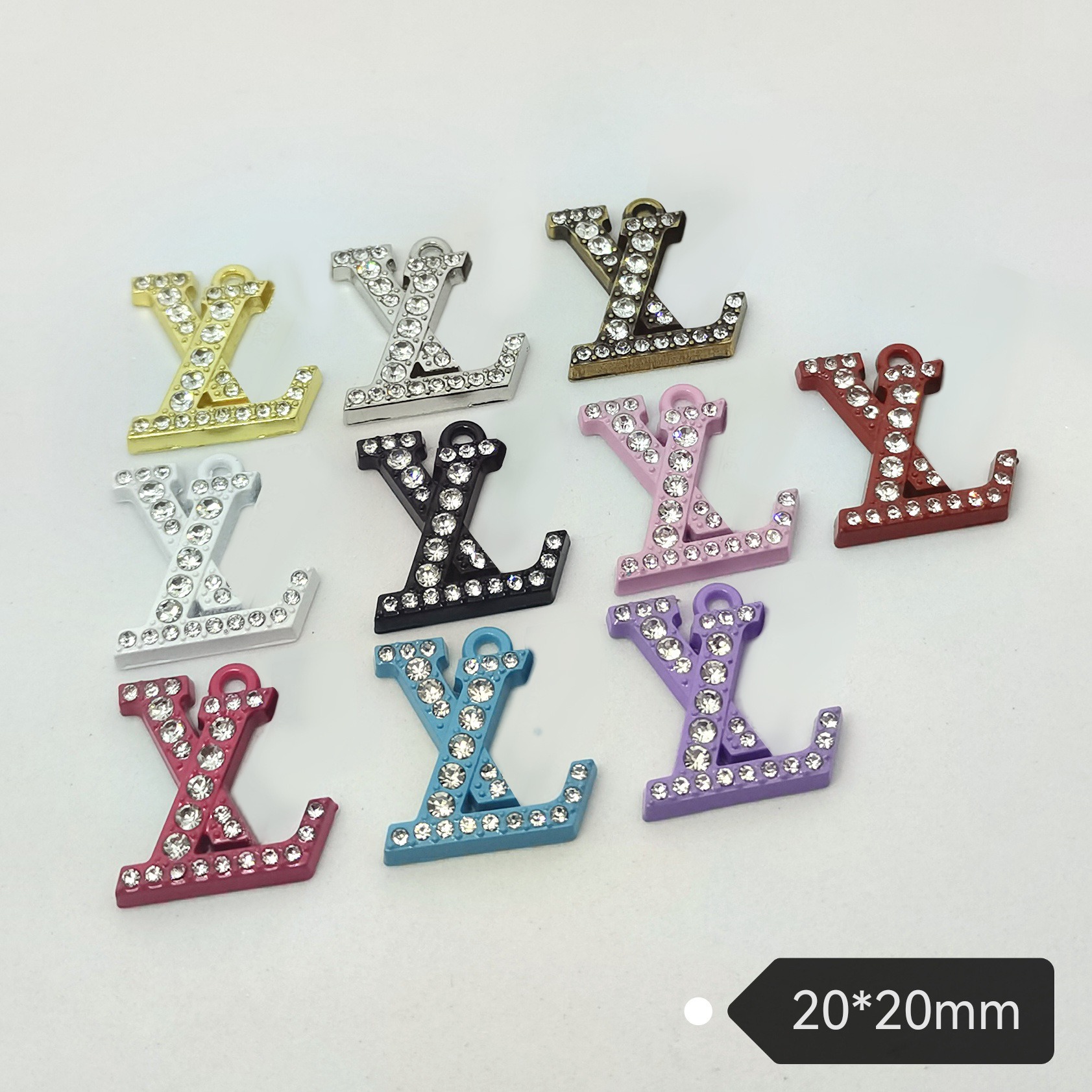 LV Metal High Grade Electroplated Painted Diamond Simple Pendant Doll Clothes Chain Accessories 20MM