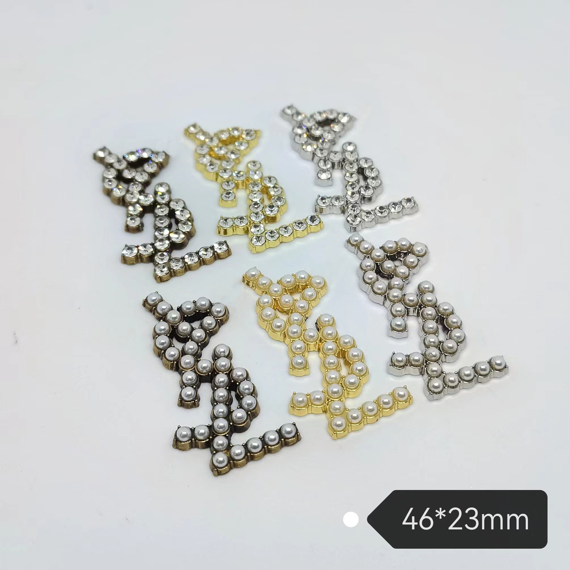 YSL Metal Diamond Set Pearl Jewelry Hair Accessories Hair Clip Gripper Cell Phone Case Accessories 46*23MM