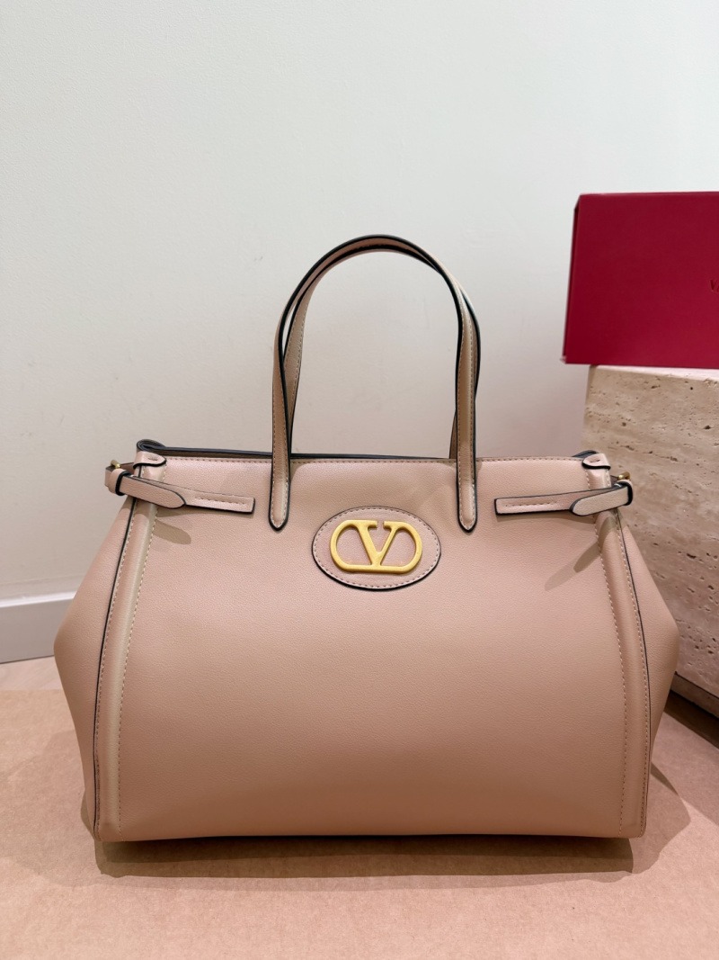 <g id="96">VALENTINO </g><g id="97">EVOLUTION</g>Crossbody handbag