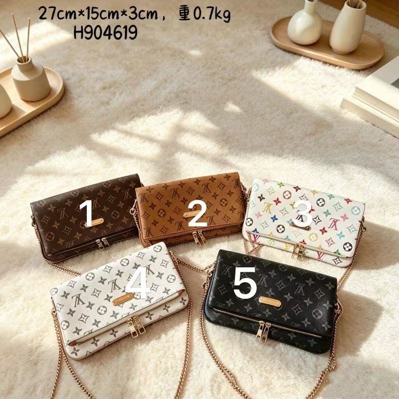 New model chain bag by LV with packaging