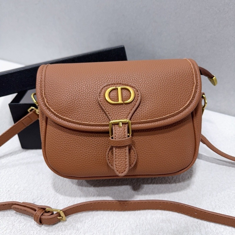 8829# DIOR Bobby