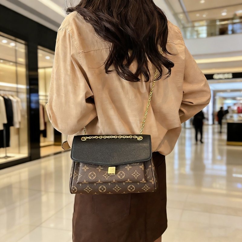 ML＃5016LV Monogram Color‑Block Flap Chain Bag