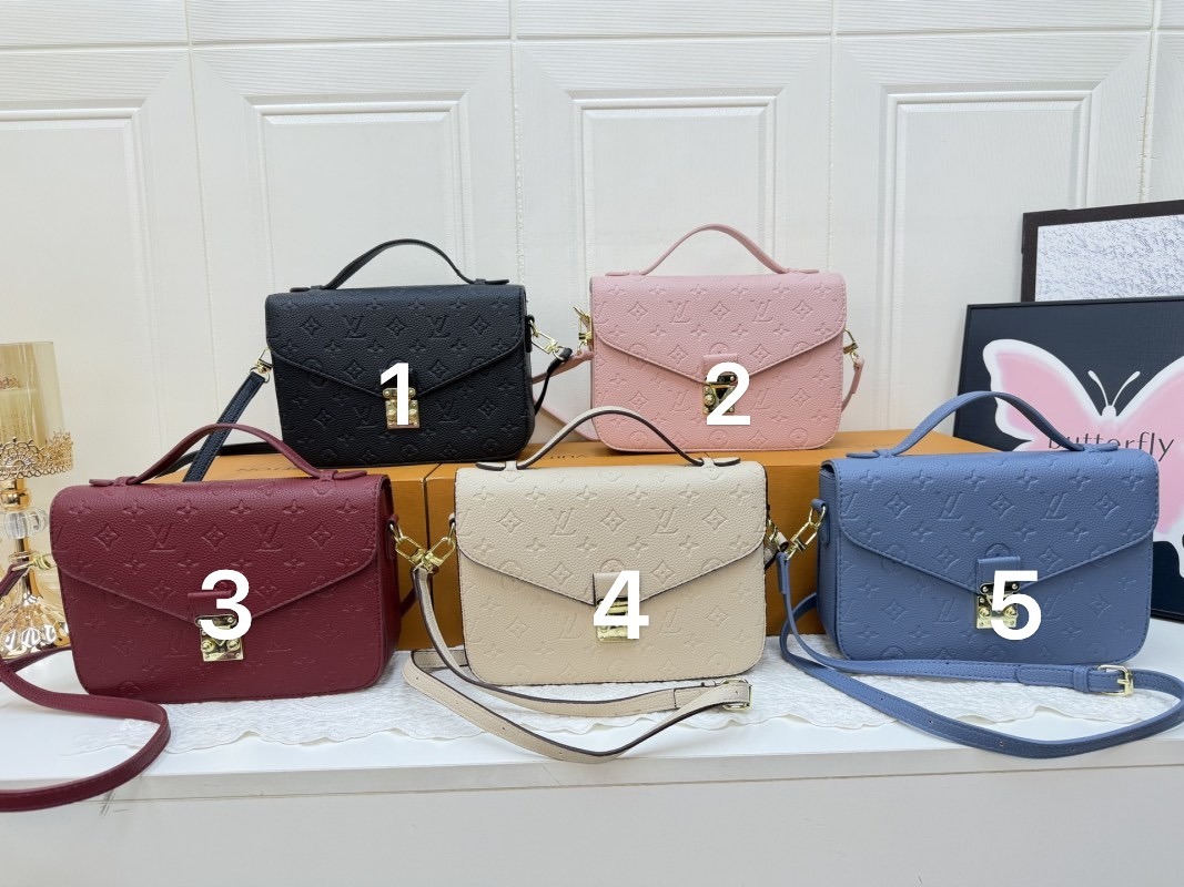 1815#Metis Pochette Empreinte Messenger Bag