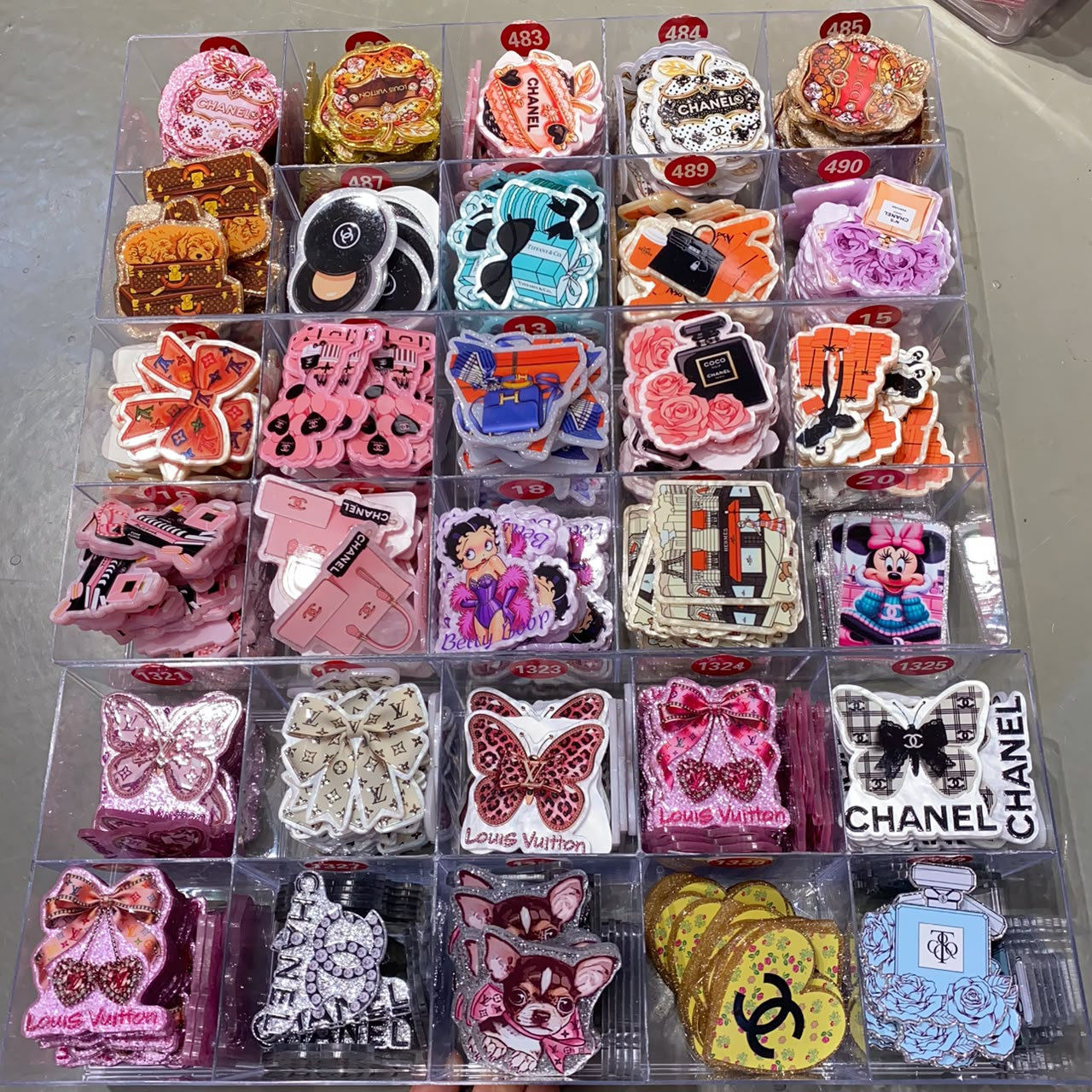 Flat back glitter designer acrylics for badgereel/pop socket/shaker notebook