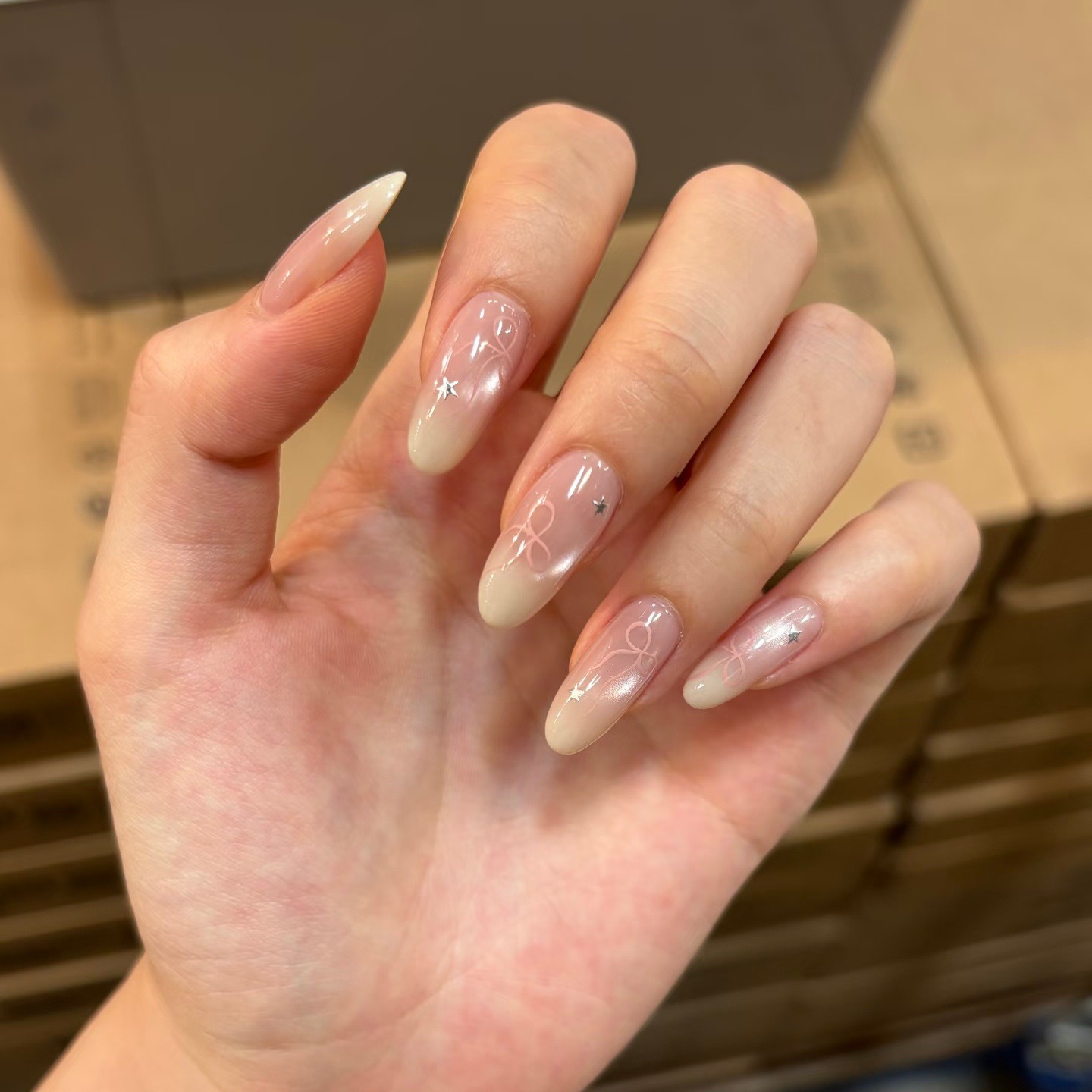 Sweet Elegant Milk Yellow French Light Bulb Cat Eye Nail Bow Wearable Nail Pattern