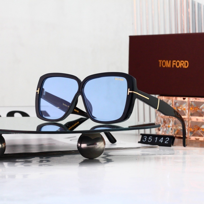 35142 P20232525 Tom Ford Oversized Square Sunglasses