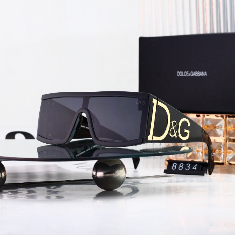 8834 P20232525 Dolce&Gabbana One‑Piece Shield Sunglasses