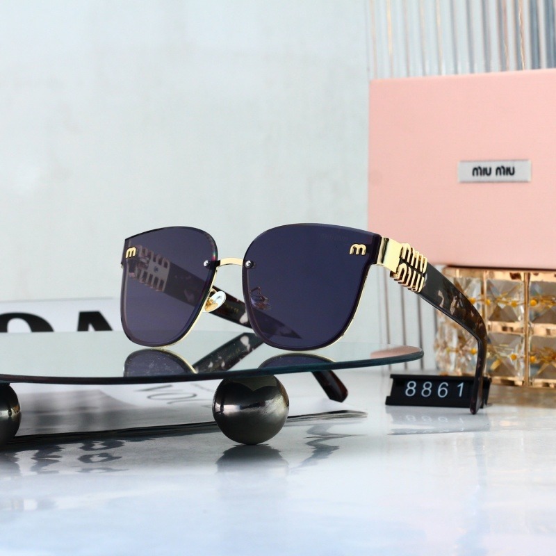 8861 P25232528 Miu Miu Gold‑Accent Oversized Square Sunglasses
