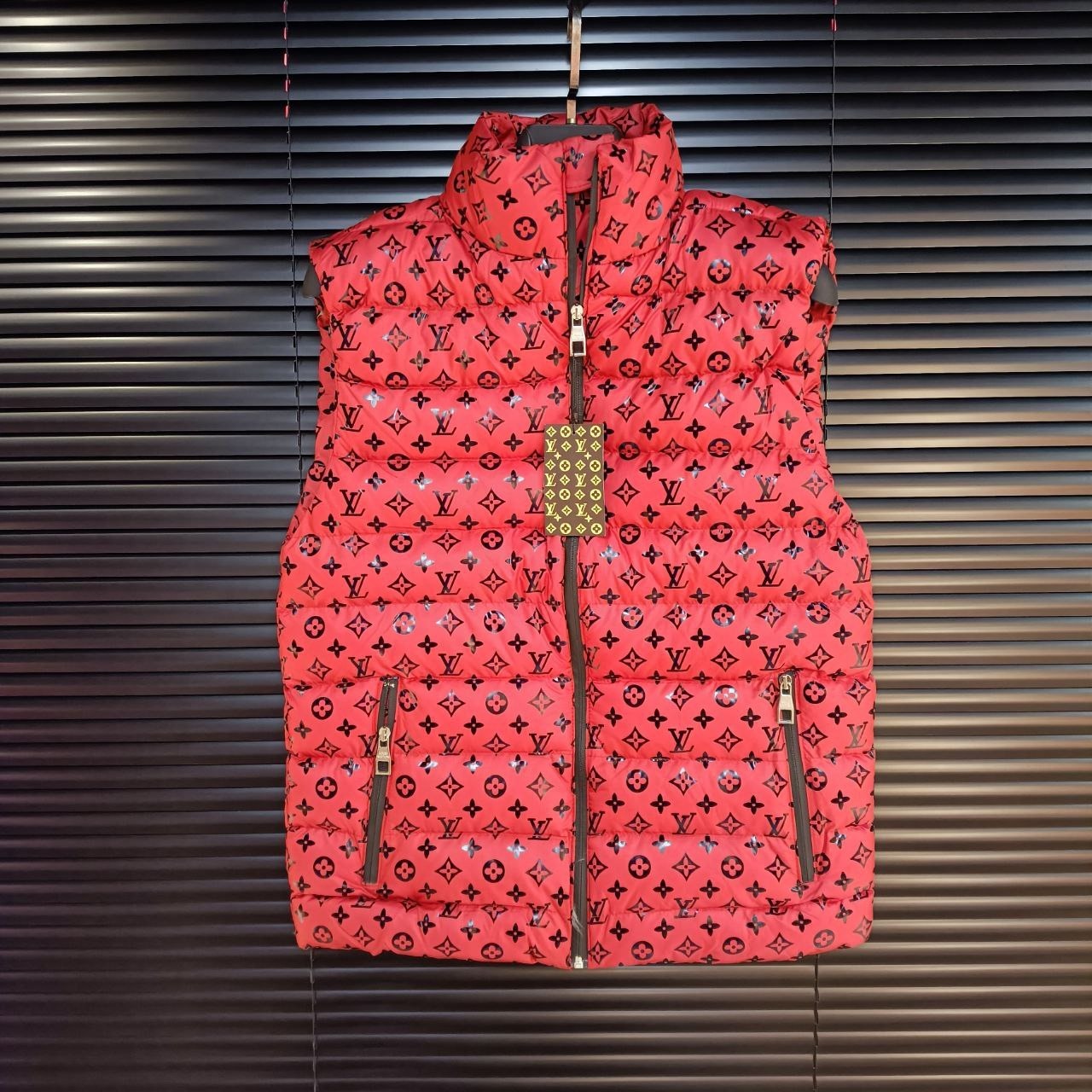 01106# designer Down vest