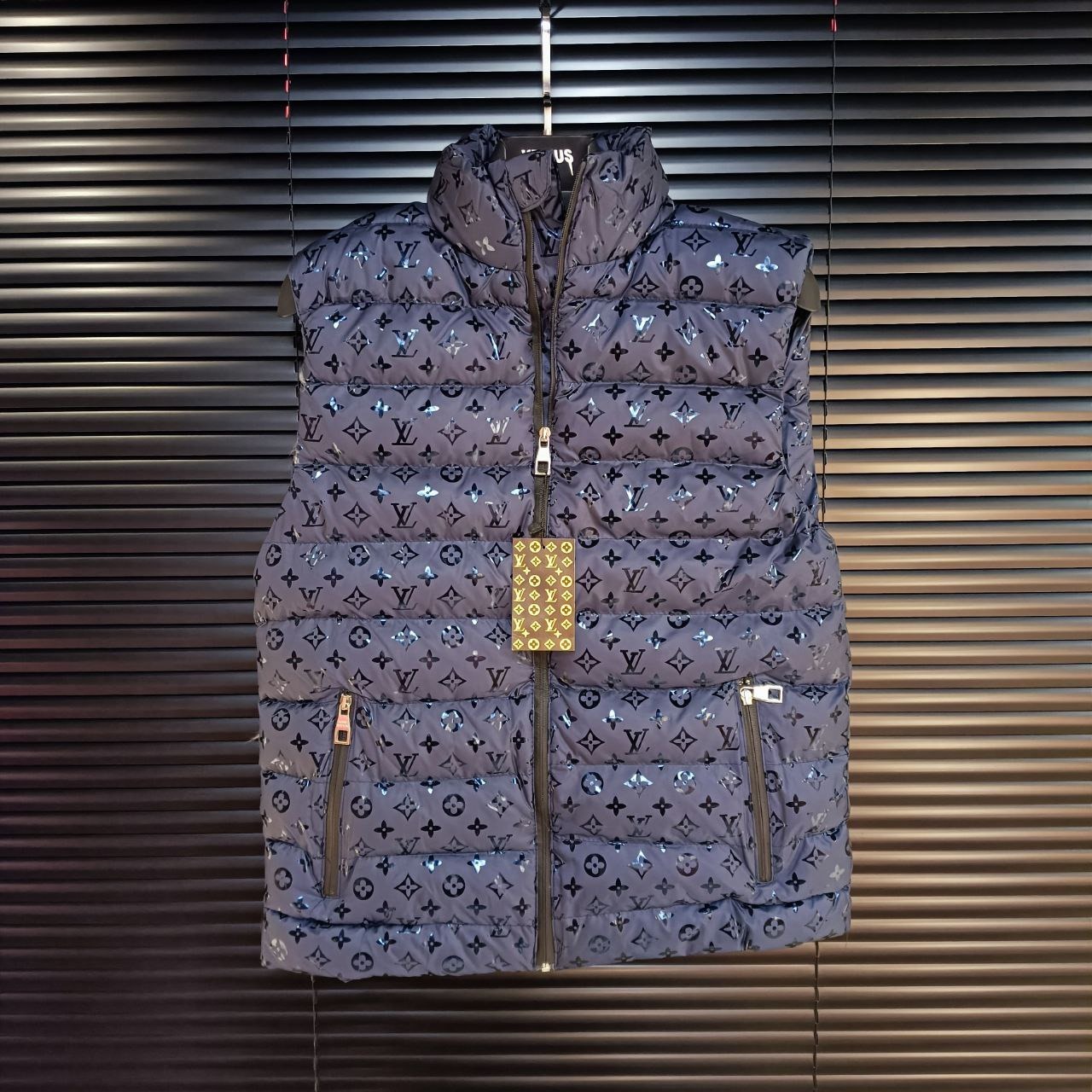 01106# designer Down vest
