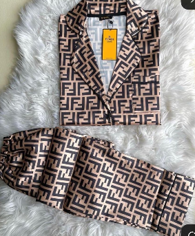 01112# long pajamas set