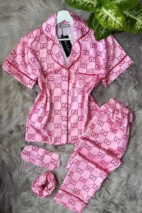 01112# long pajamas set