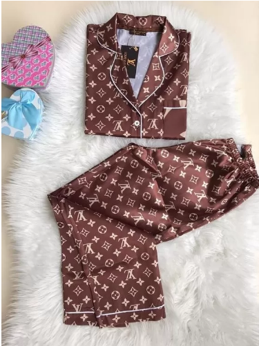 01112# long pajamas set