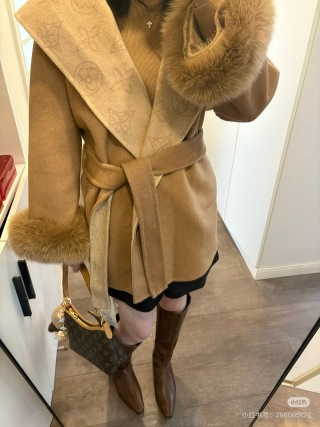 LOUIS VUITTO women's mid length faux fox fur sleeve fur coat with hooded print reversible coat