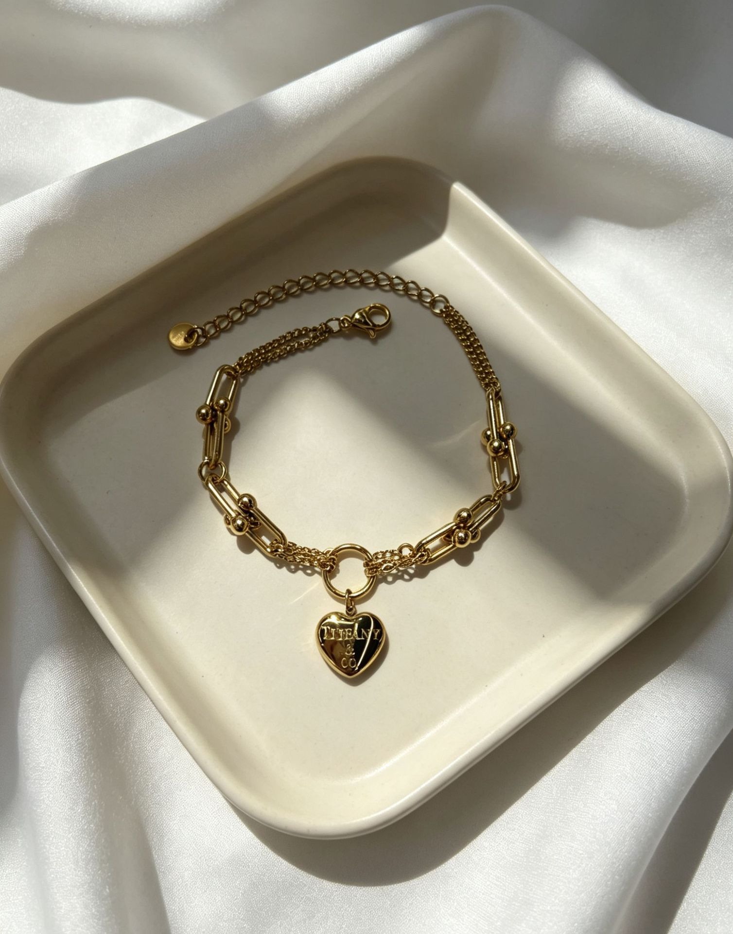 New t Home Horseshoe Buckle Stitching Double Layer Chain Print Small Heart Titanium Steel Bracelet French vintage commuter charm