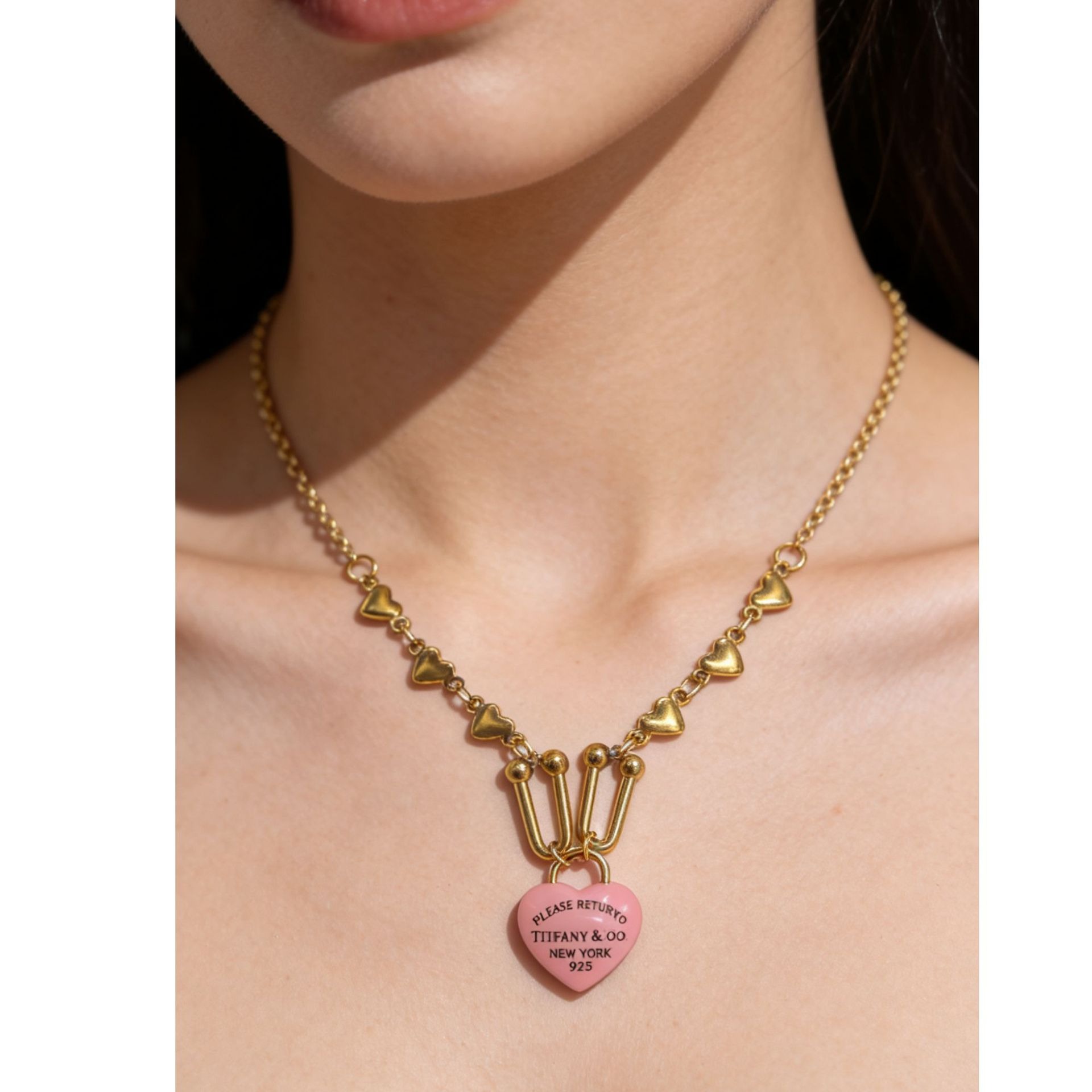 women's titanium steel heart necklace Niche Design Simple Wind Clavicle Chain Pink Blue Resin Pendant Necklace
