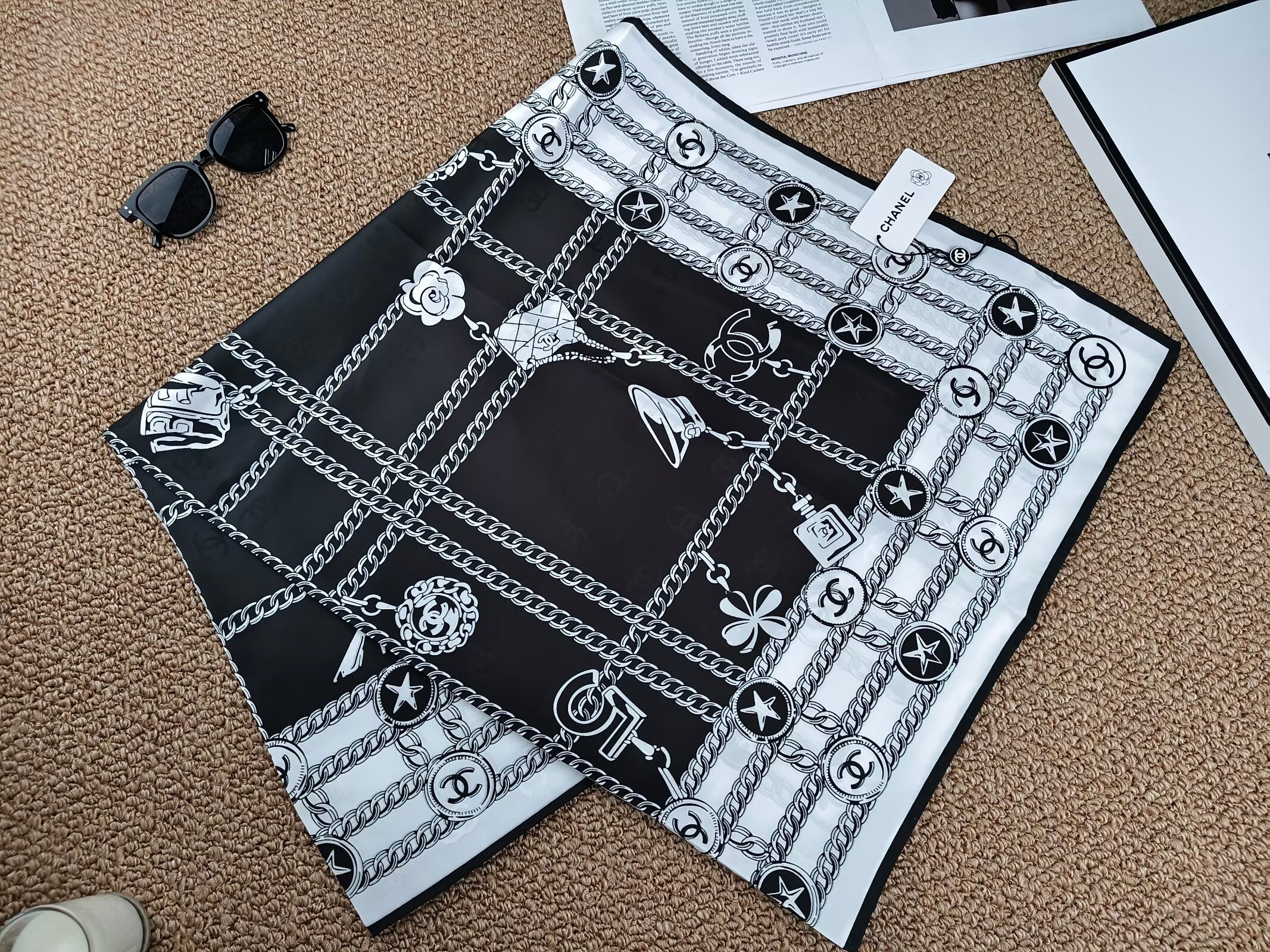 Square reversible silk scarf