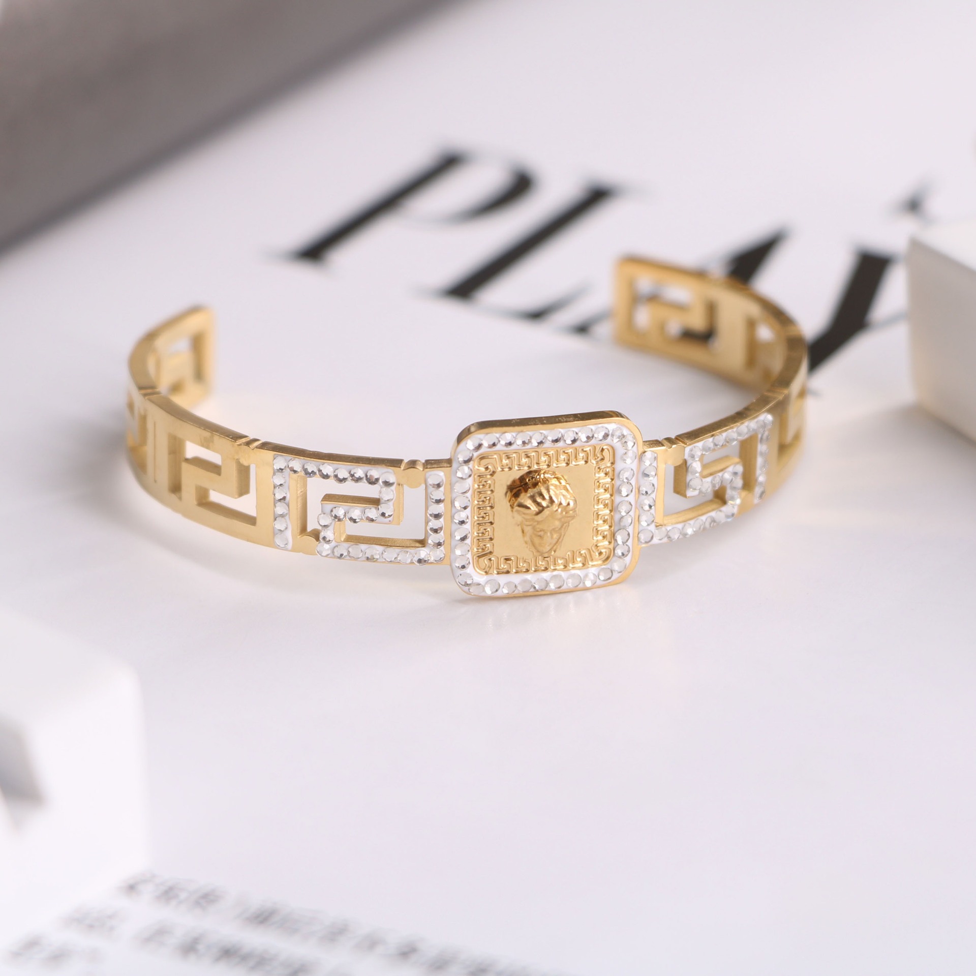 18k Gold Titanium steel Mud Diamond Great Wall 3D Beauty Head Opening Bracelet